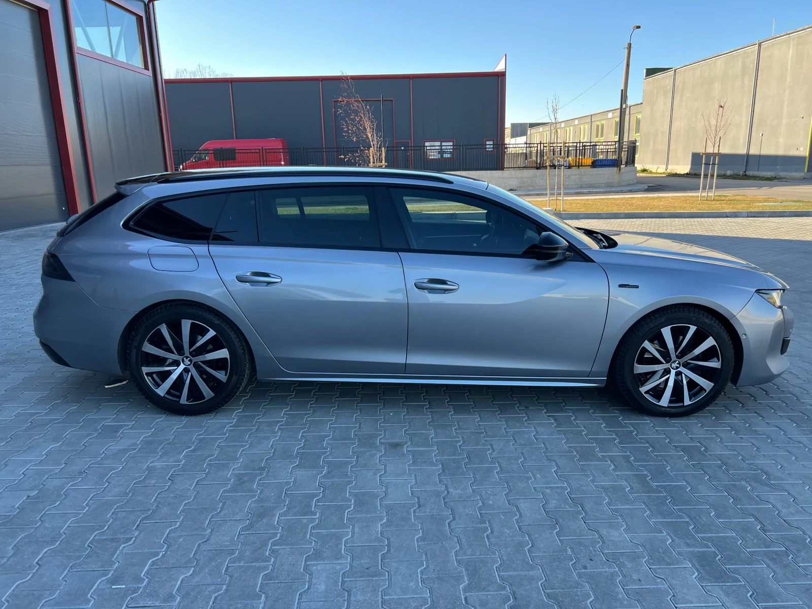 Peugeot 508  2.0 HDI GT-Line 180 EAT8 - изображение 6