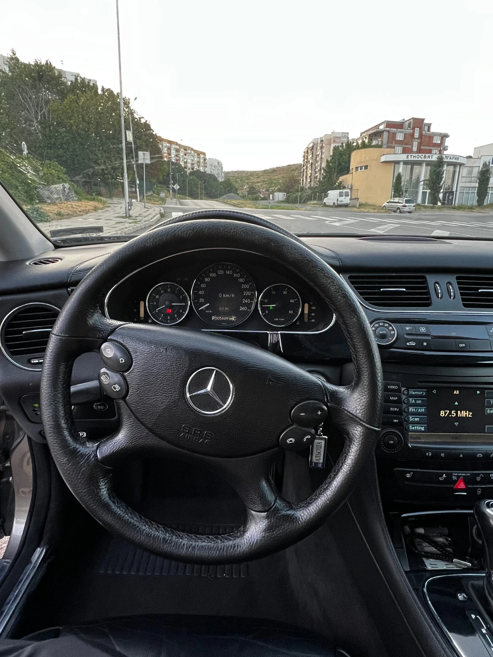 Mercedes-Benz CLS 320, снимка 8 - Автомобили и джипове - 54315285