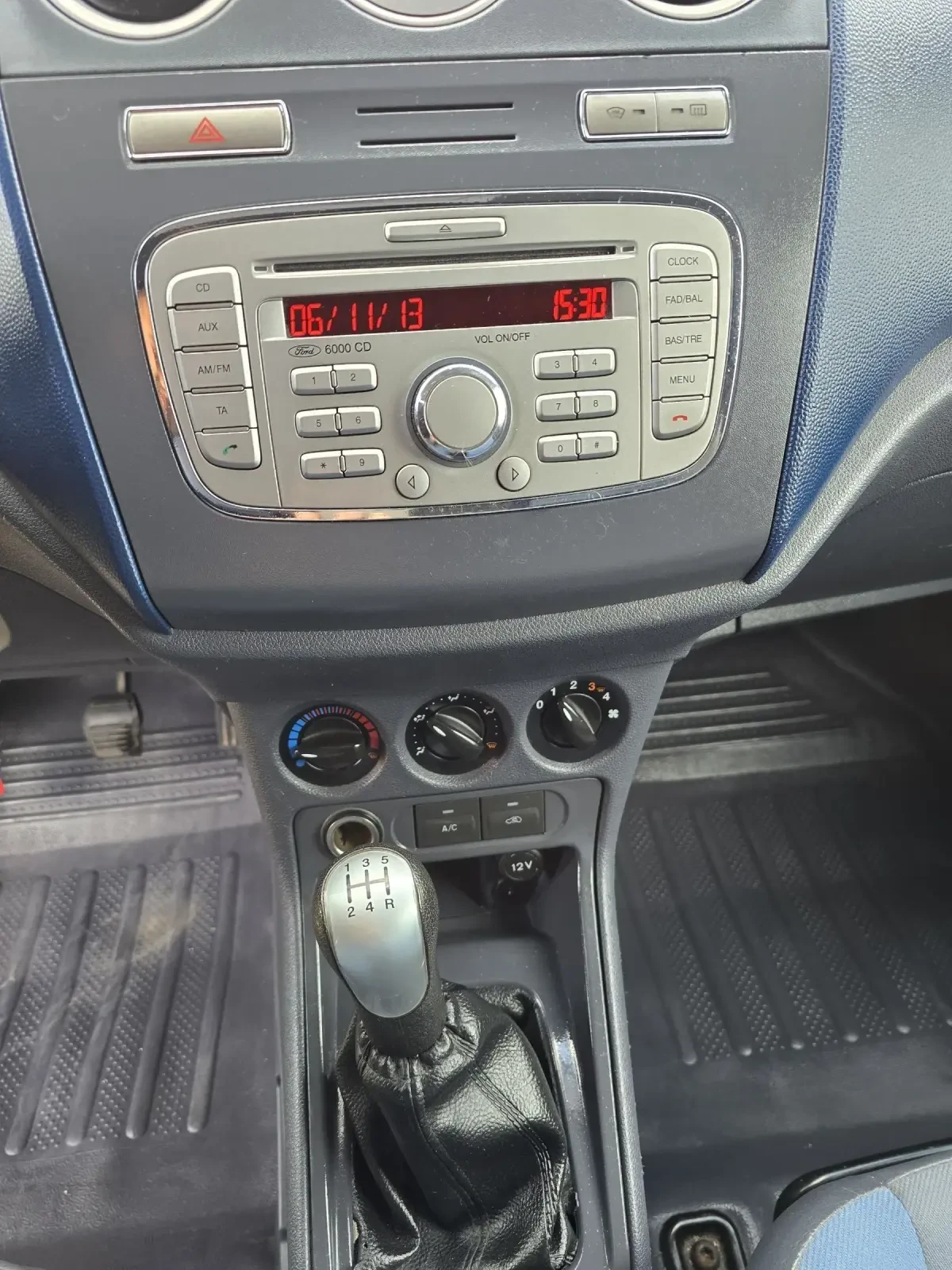 Ford Connect TREND XL 230L, снимка 10 - Автомобили и джипове - 54357462