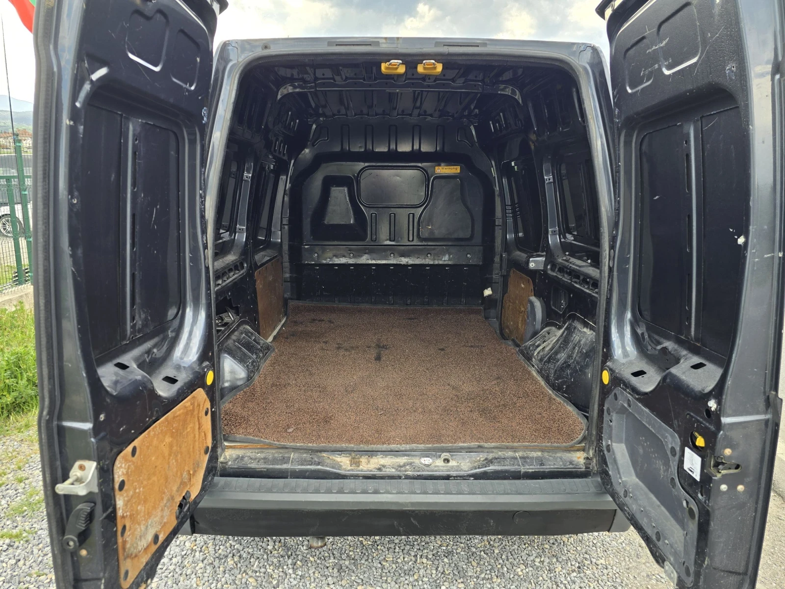 Ford Connect TREND XL 230L, снимка 11 - Автомобили и джипове - 54357462