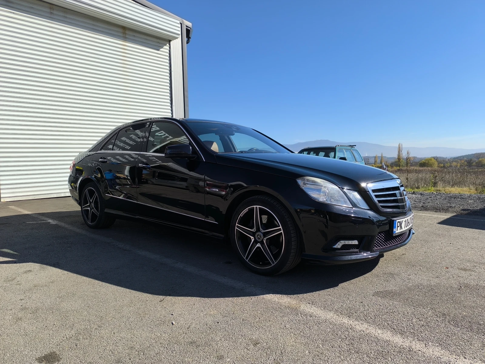 Mercedes-Benz E 350, снимка 2 - Автомобили и джипове - 55412359