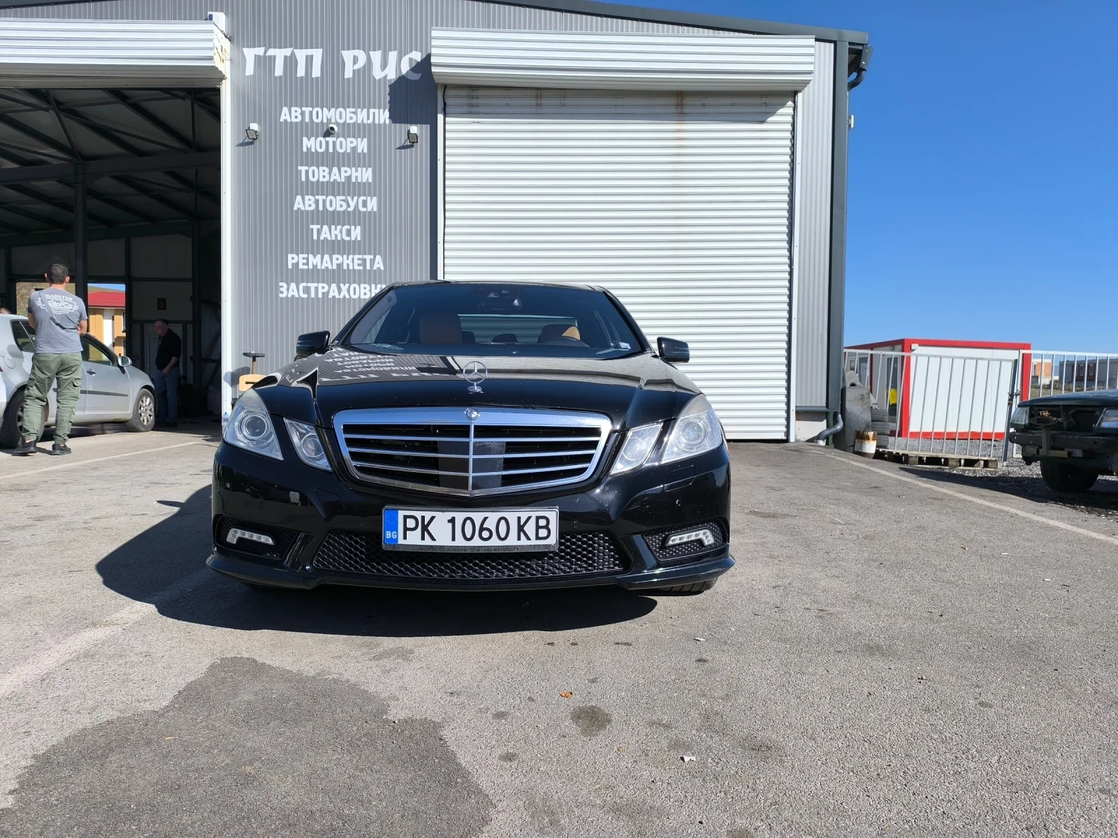 Mercedes-Benz E 350, снимка 12 - Автомобили и джипове - 55412359