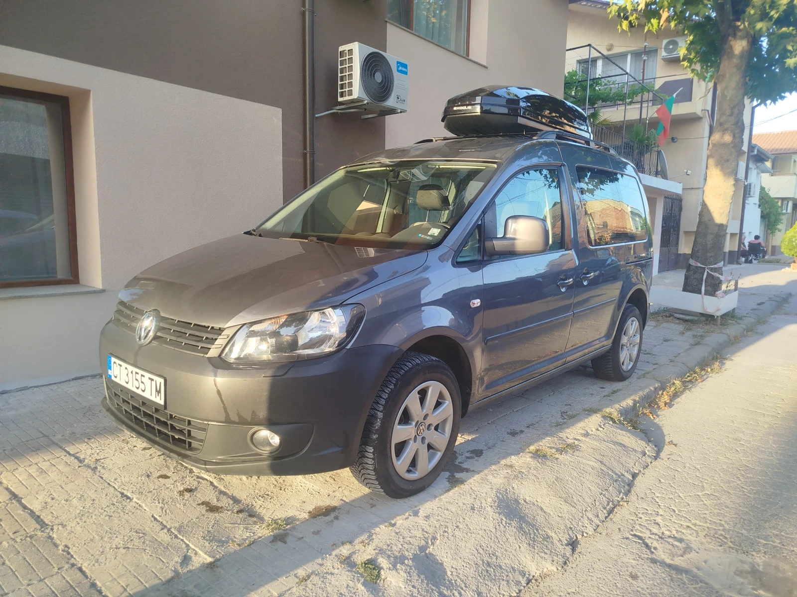 VW Caddy 4х4, снимка 4 - Автомобили и джипове - 55878313