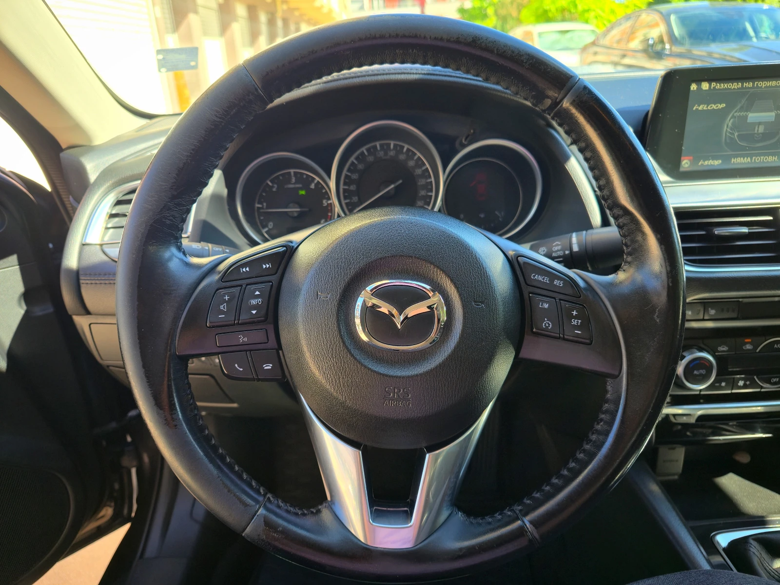 Mazda 6 2.2 SKYACTIV-D, снимка 13 - Автомобили и джипове - 56059134