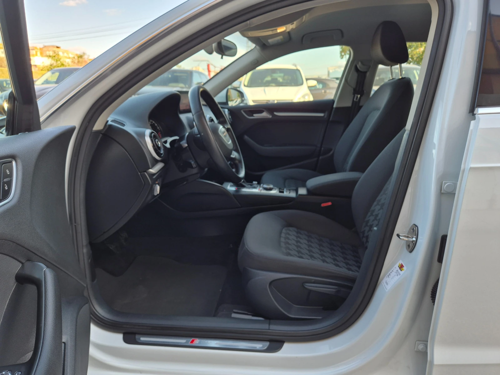 Audi A3 SPORTBACK 1.4I GTRON S-LINE NAVI, снимка 10 - Автомобили и джипове - 56299562