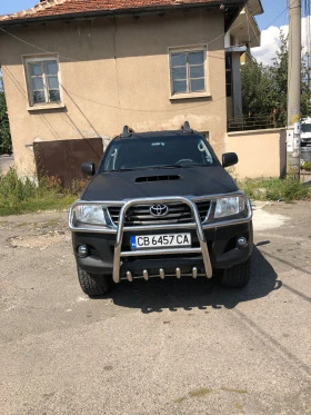 Toyota Hilux, снимка 1