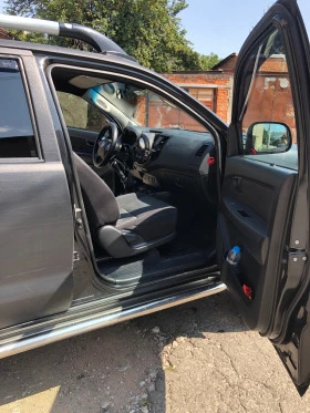 Toyota Hilux, снимка 9
