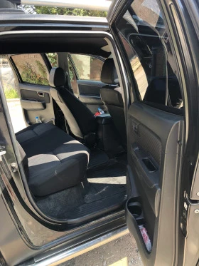 Toyota Hilux, снимка 10
