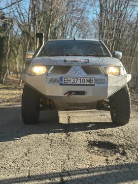 Mitsubishi L200 Десен волан, снимка 2