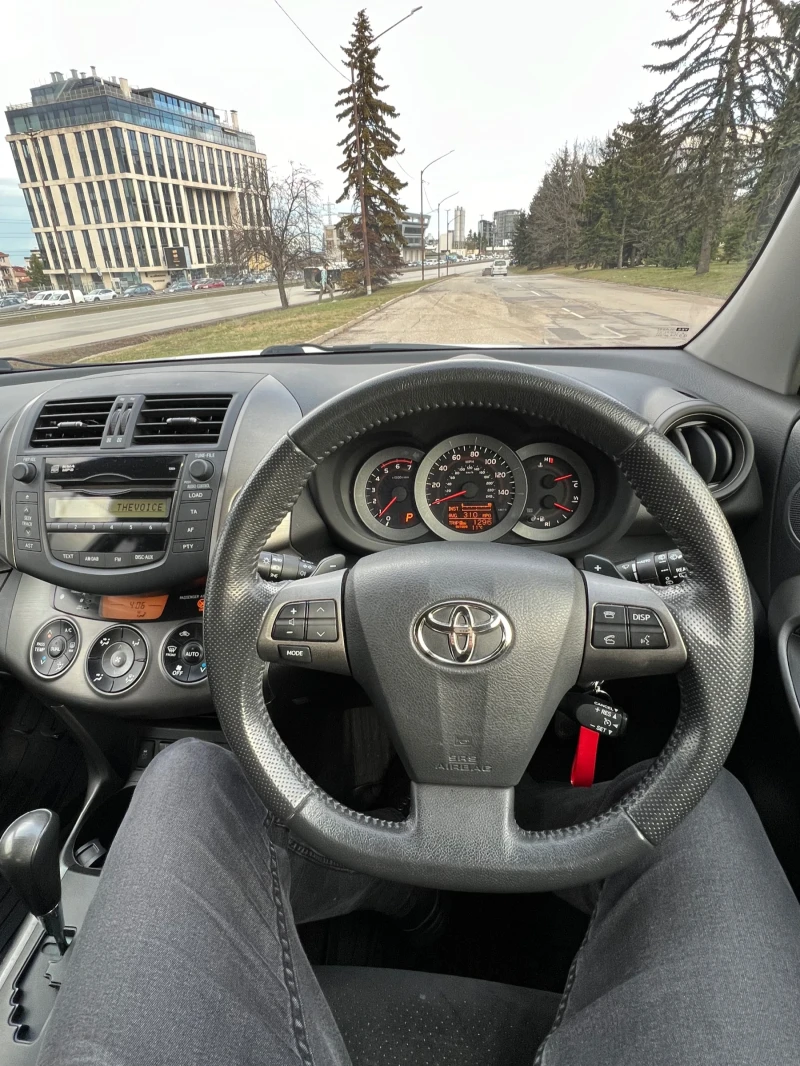 Toyota Rav4 2.2d, автомат, FACELIFT, снимка 13 - Автомобили и джипове - 49150729