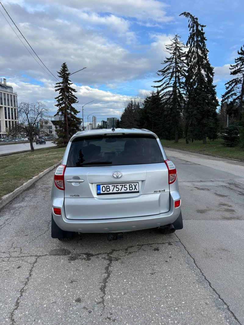 Toyota Rav4 2.2d, автомат, FACELIFT, снимка 4 - Автомобили и джипове - 49150729