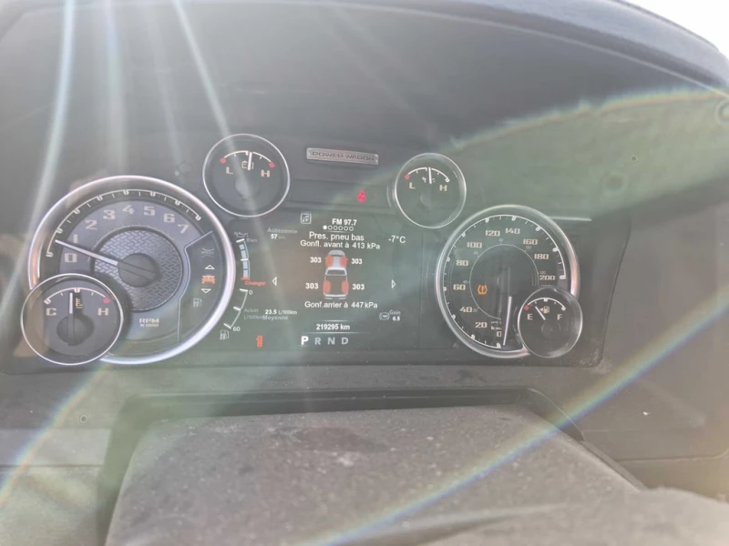 Dodge RAM 2500 * Power Wagon * CARFAX * БЕЗ ПЪРВОНАЧАЛНА ВНОСКА, снимка 8 - Автомобили и джипове - 52825971