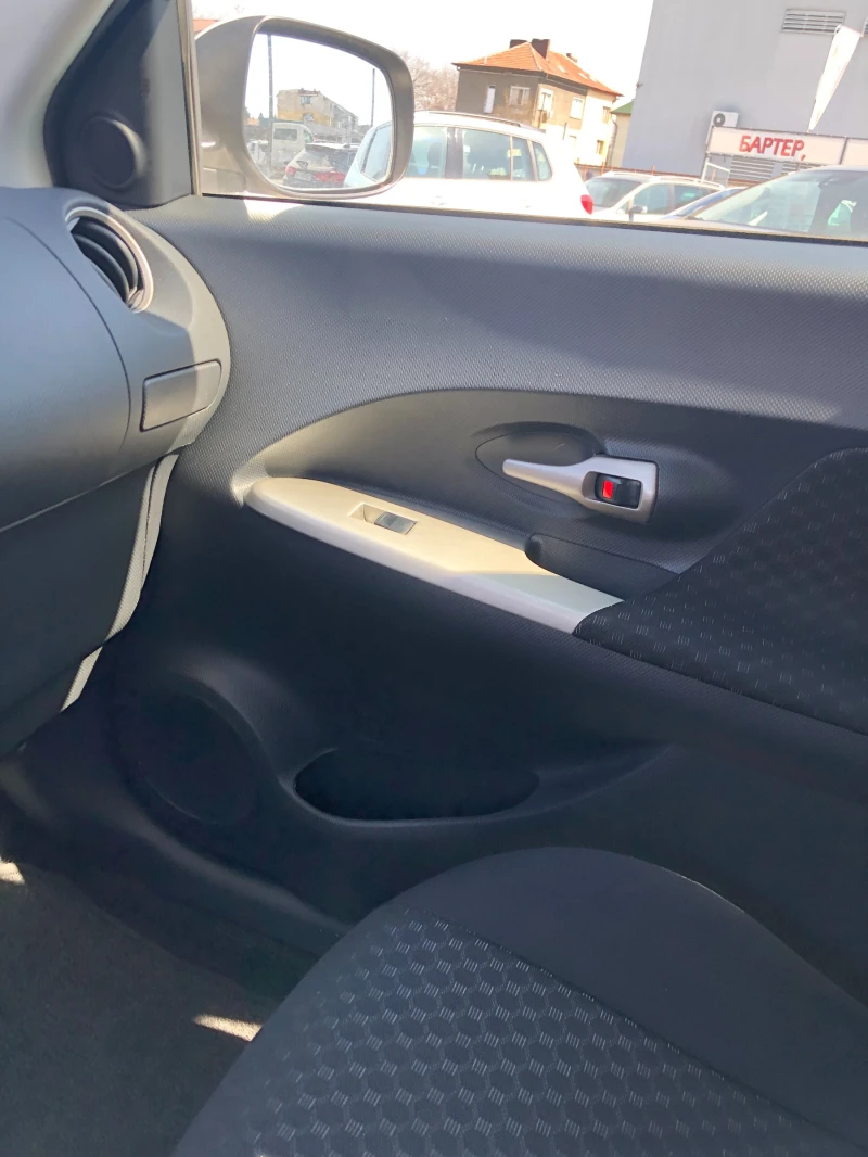 Toyota Urban Cruiser 1.4 D4D AWD , снимка 9 - Автомобили и джипове - 52946370