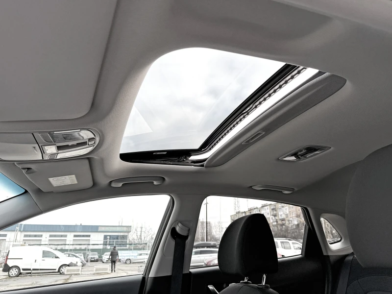 Hyundai Kona 64KWh Facelift , снимка 13 - Автомобили и джипове - 53165452