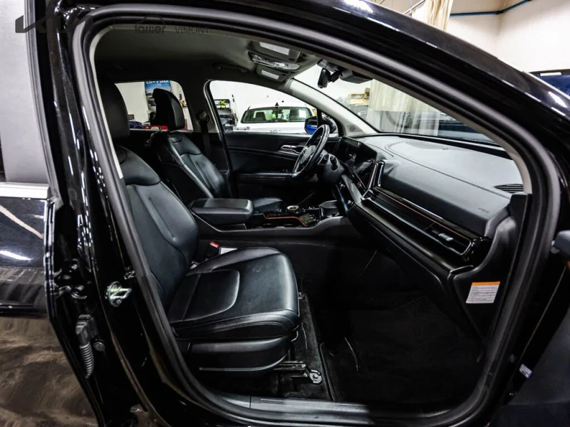 Kia Sportage 2023 Kia Sportage Hybrid EX AWD, снимка 14 - Автомобили и джипове - 53541164