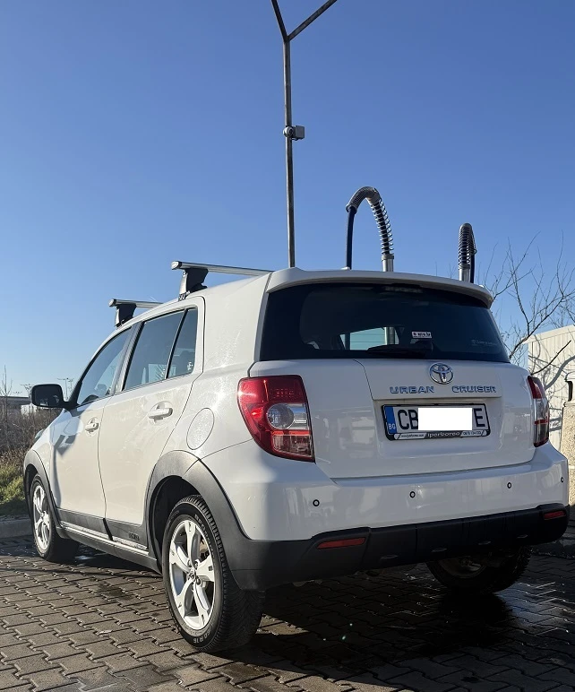 Toyota Urban Cruiser 1.4 D-4D AWD 4х4/КАСКО/ОБСЛУЖЕНА, снимка 3 - Автомобили и джипове - 52946370