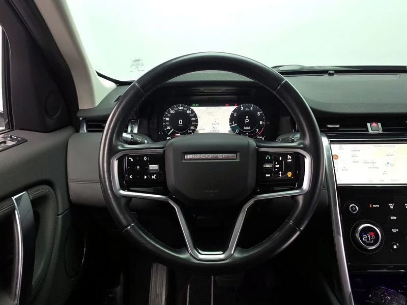 Land Rover Discovery Sport 2.0 Automatic, снимка 13 - Автомобили и джипове - 55841277