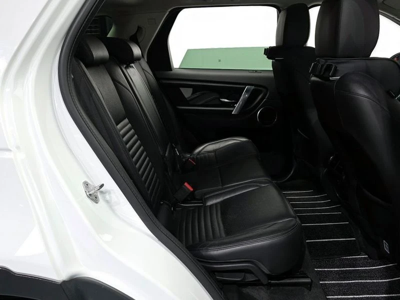 Land Rover Discovery Sport 2.0 Automatic, снимка 12 - Автомобили и джипове - 55841277
