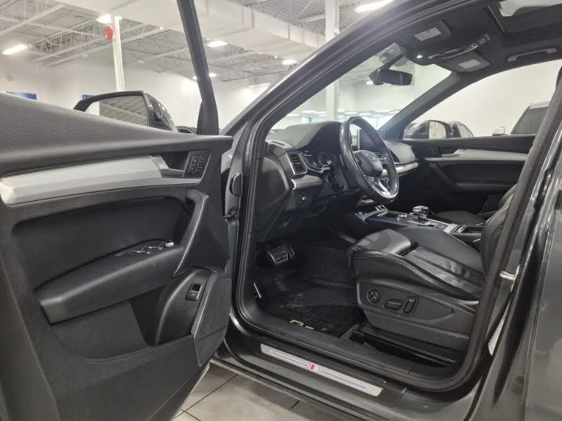 Audi Q5 quattro * Панорама * АвтоКредит (ЦЕНА ДО БГ), снимка 9 - Автомобили и джипове - 56186870