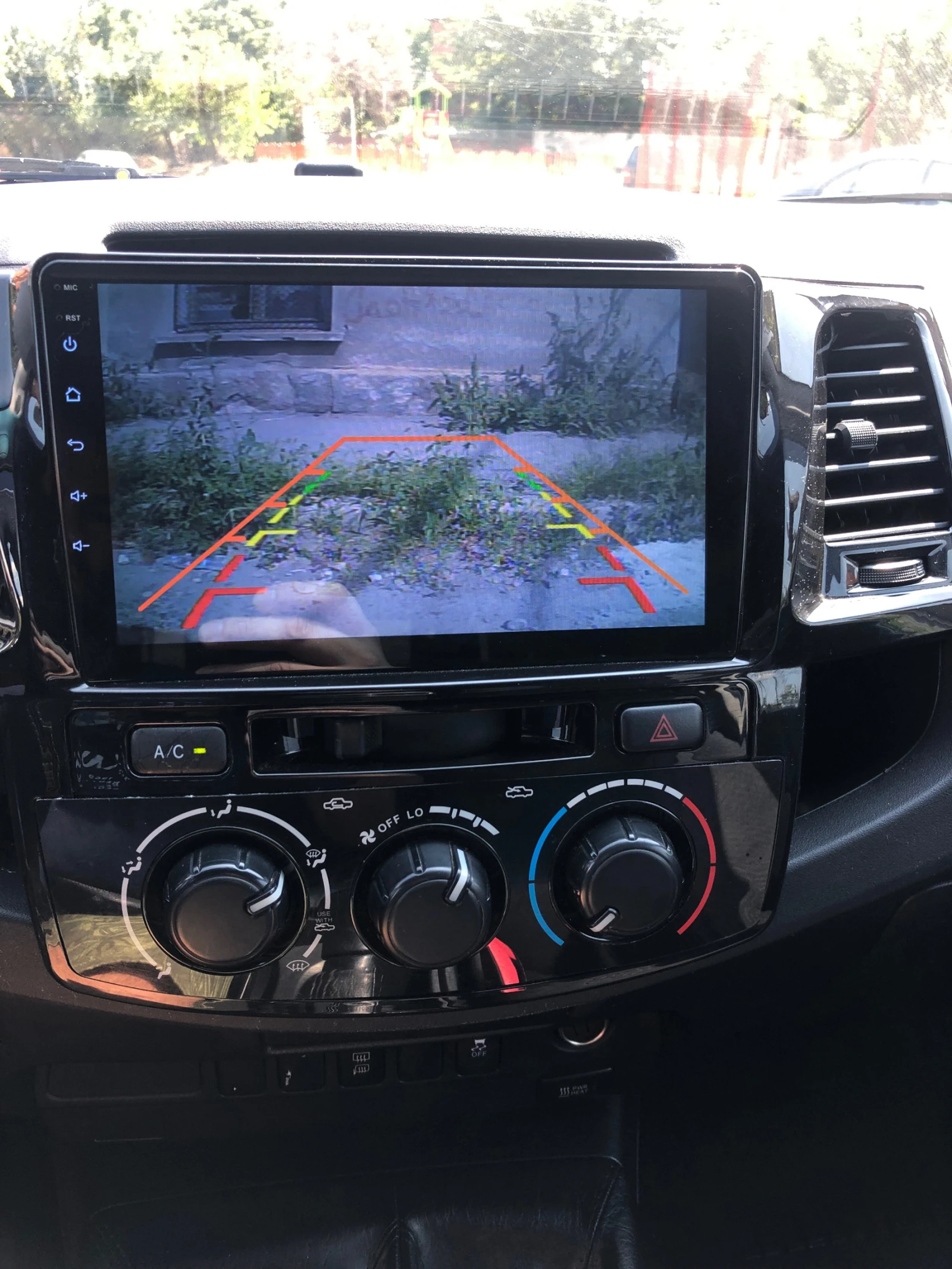 Toyota Hilux | Mobile.bg — изображение 15