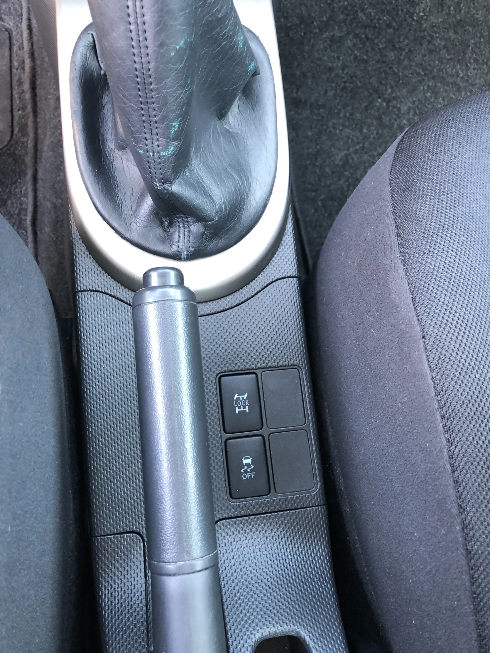 Toyota Urban Cruiser 1.4 D4D AWD / 4х4 / ОБСЛУЖЕНА / КАСКО - изображение 7