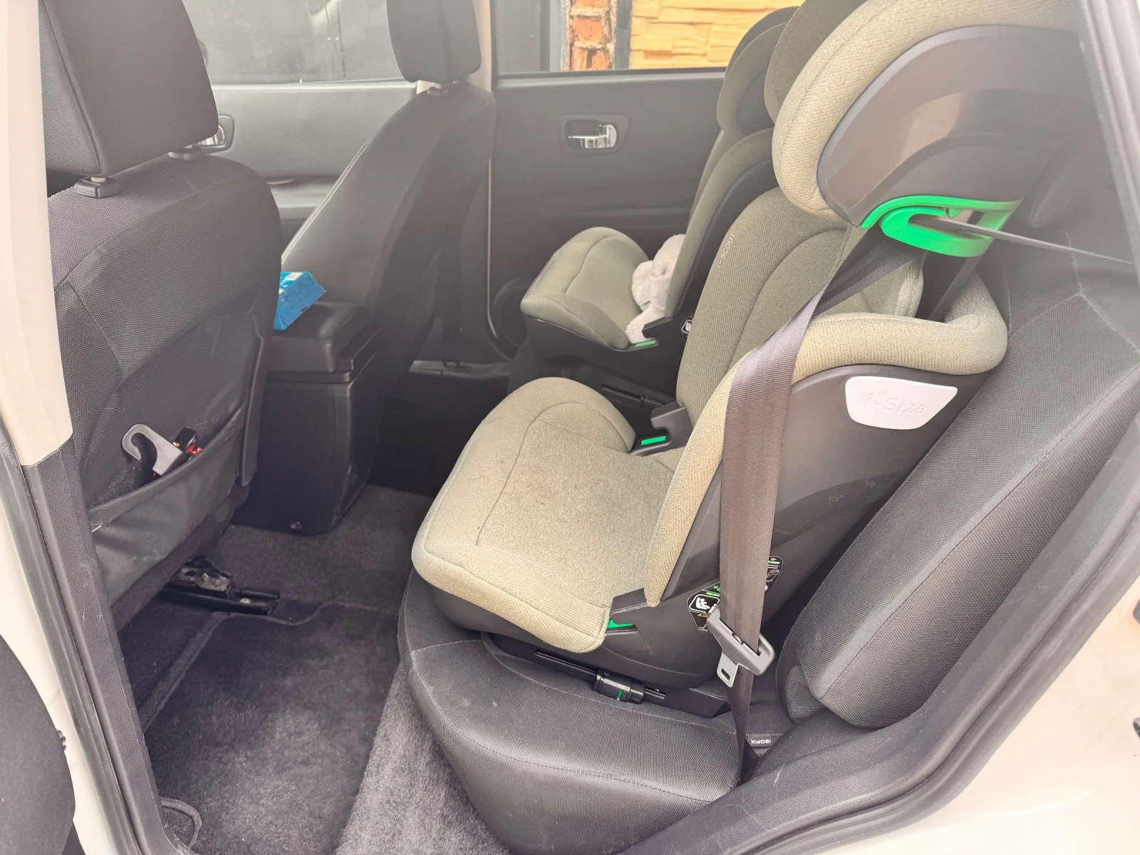 Nissan Qashqai, снимка 6 - Автомобили и джипове - 54227454