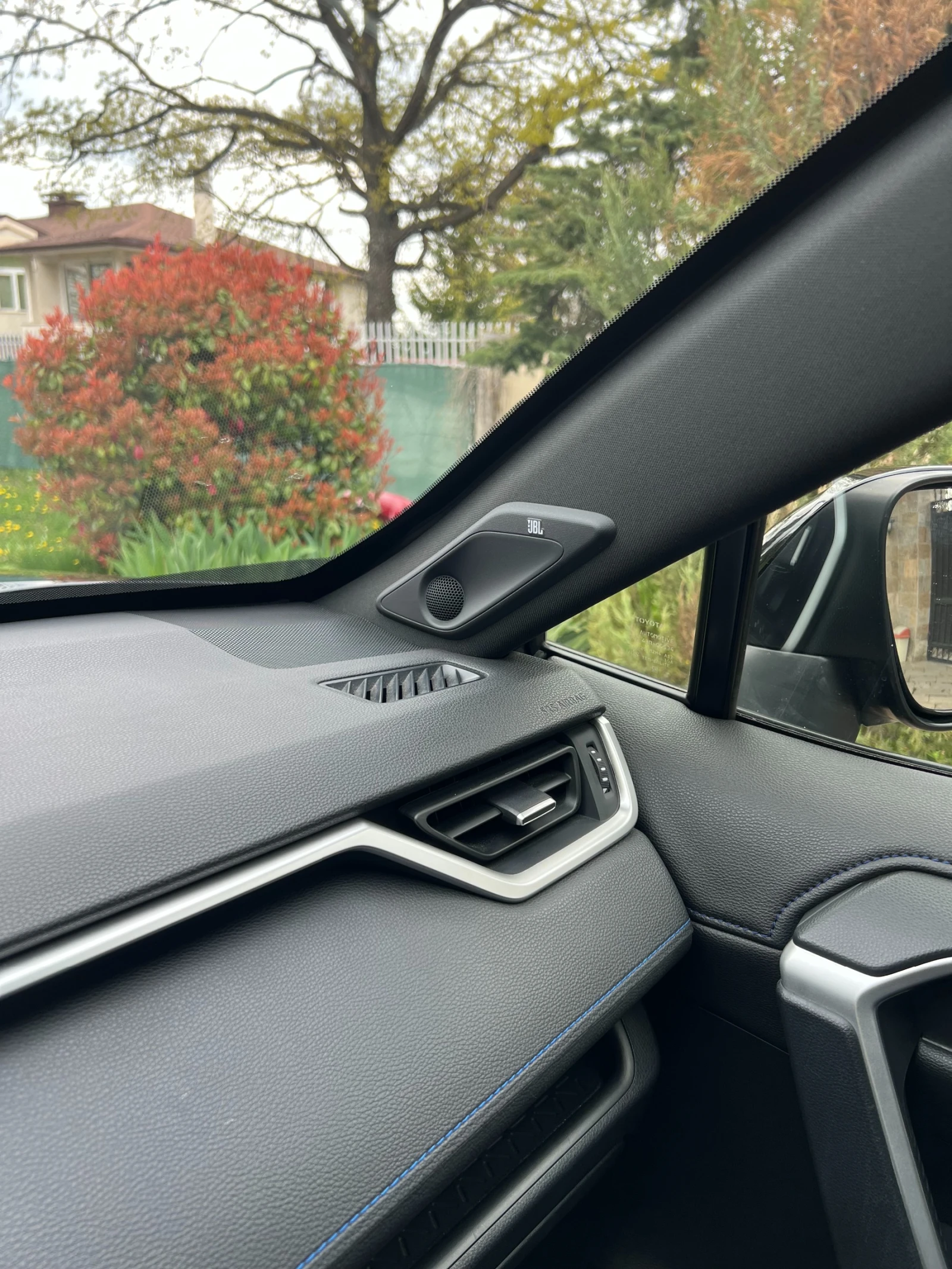 Toyota Rav4 2.5 HEV STYLE, снимка 14 - Автомобили и джипове - 54344039