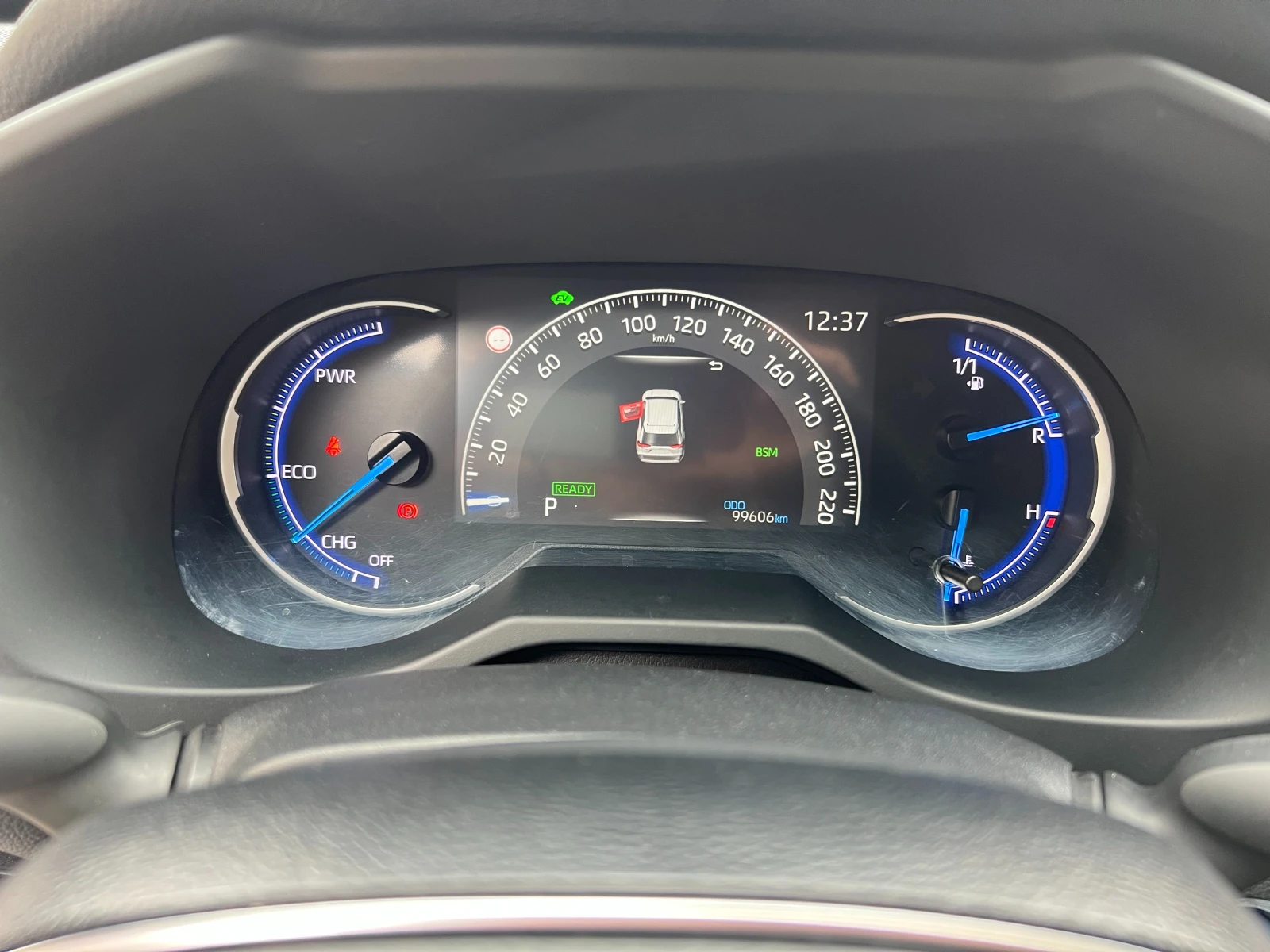 Toyota Rav4 2.5 HEV STYLE, снимка 10 - Автомобили и джипове - 54344039