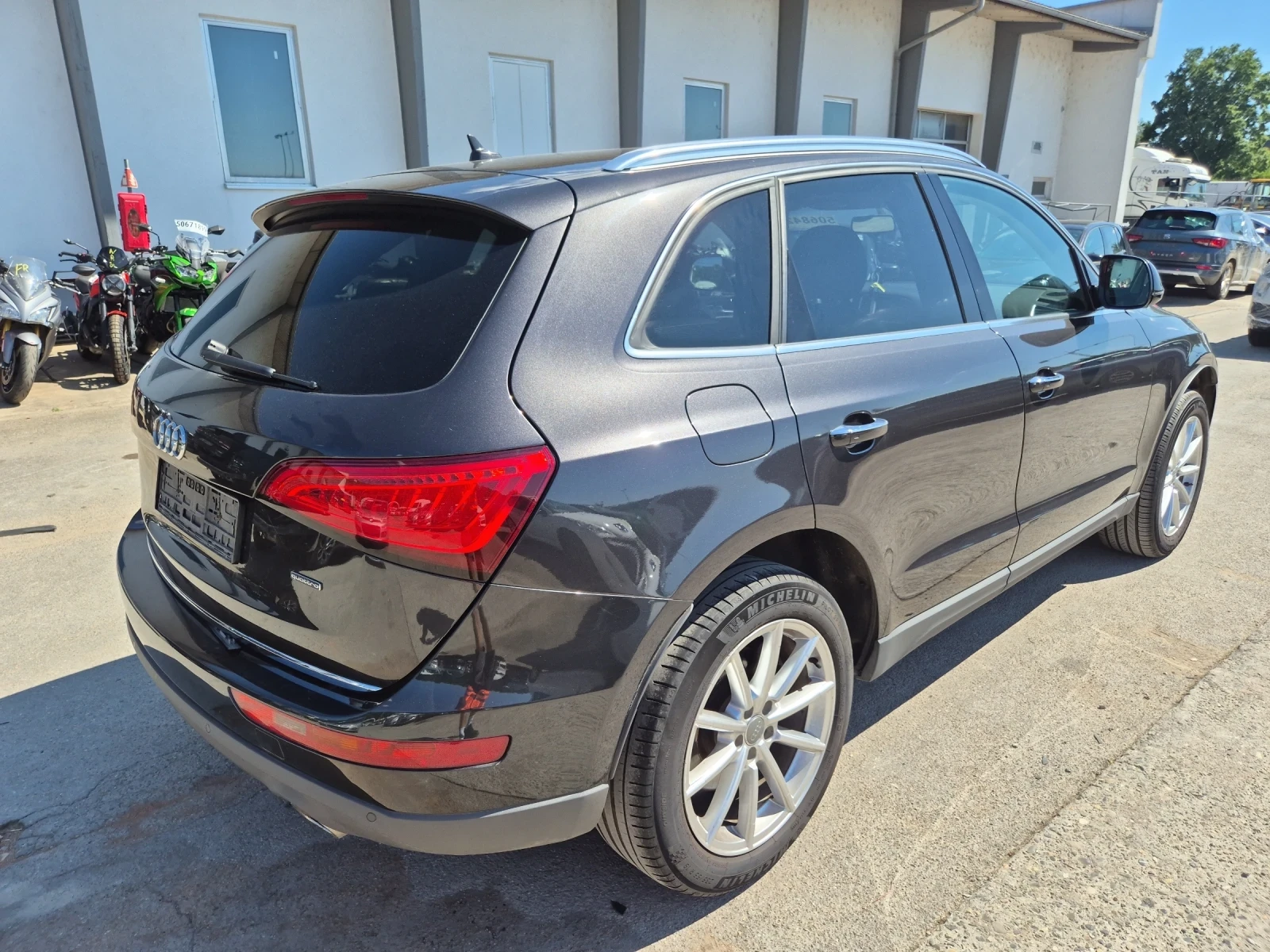 Audi Q5 3.0tdi Quattro, снимка 2 - Автомобили и джипове - 56012007