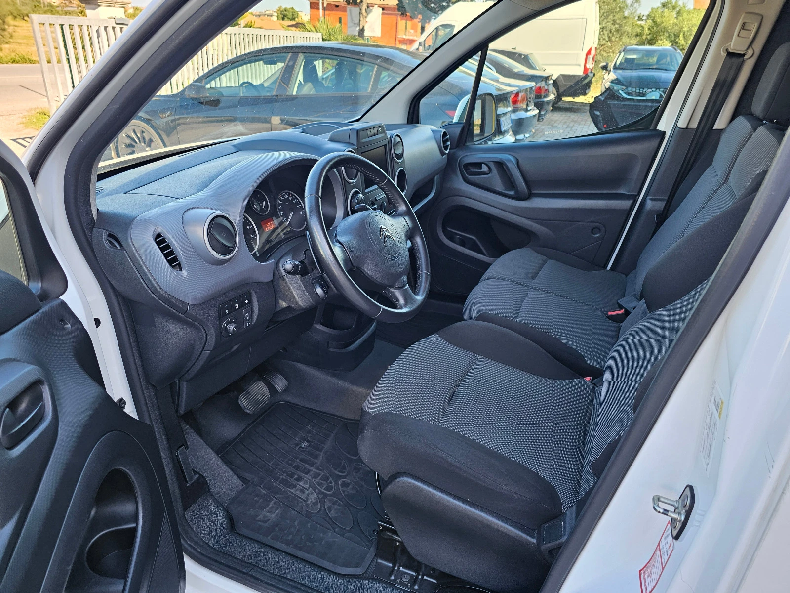 Citroen Berlingo 1.6 diesel 120cv L2-ДЪЛГА БАЗА, АВТОМАТ - изображение 9