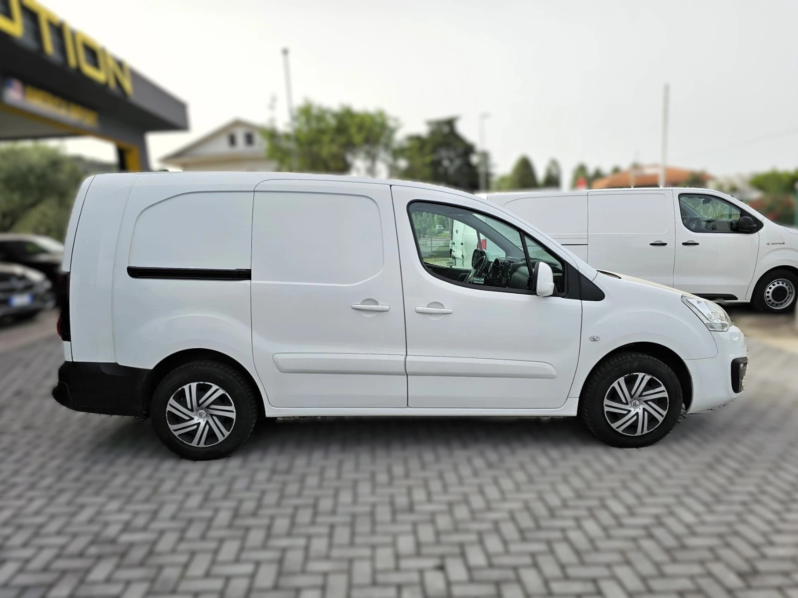 Citroen Berlingo 1.6 diesel 120cv L2-ДЪЛГА БАЗА, АВТОМАТ - изображение 4