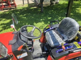 Трактор Hinomoto 3025, снимка 7