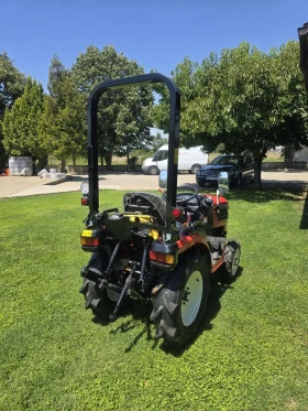 Трактор Hinomoto 3025, снимка 4