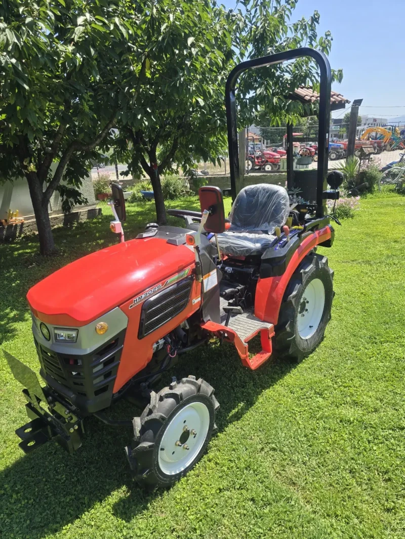 Трактор Hinomoto 3025, снимка 6 - Селскостопанска техника - 51017999