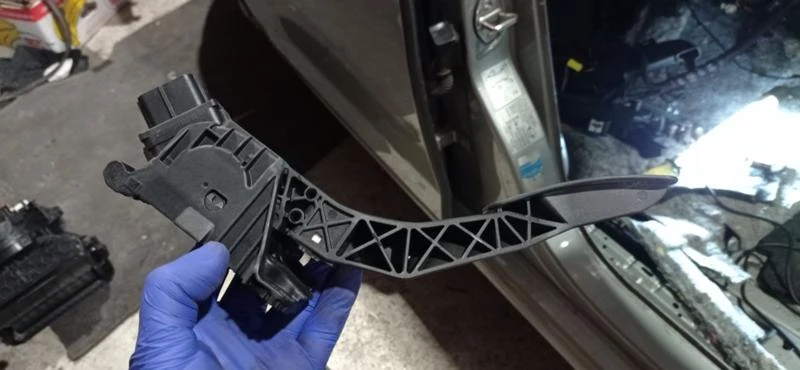      7 5Q2 723 503 D-150 Golf 7 | Mobile.bg   3