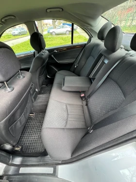 Mercedes-Benz C 220 C220, снимка 13