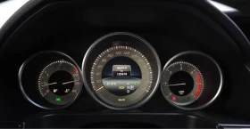 Mercedes-Benz E 220 * АВТО КРЕДИТ* ЦЕНА ДО БГ * Сервизна история * , снимка 9