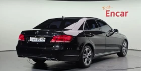 Mercedes-Benz E 220 * АВТО КРЕДИТ* ЦЕНА ДО БГ * Сервизна история * , снимка 2