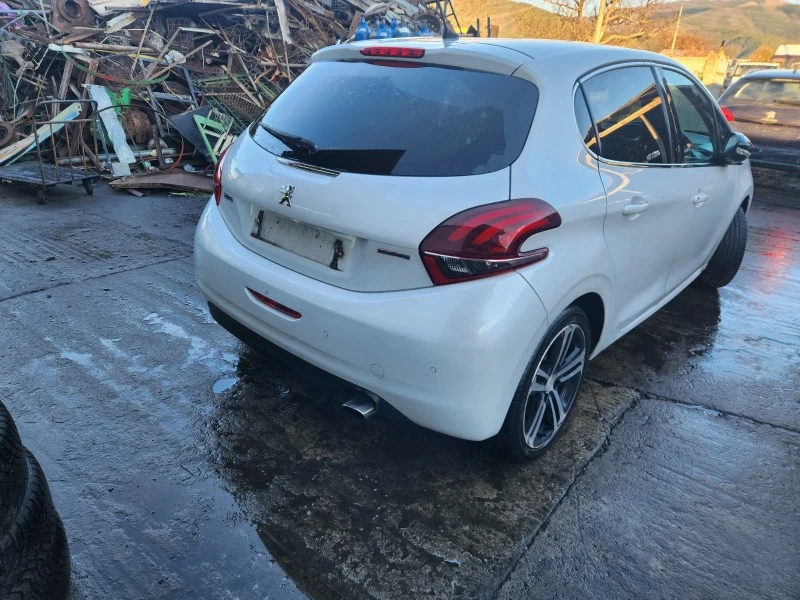 Peugeot 208 1.2T GT Line, снимка 7 - Автомобили и джипове - 43382493