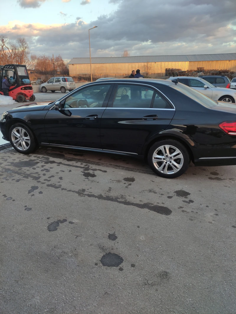 Mercedes-Benz E 350 BlueTEC Elegance, снимка 4 - Автомобили и джипове - 47262506