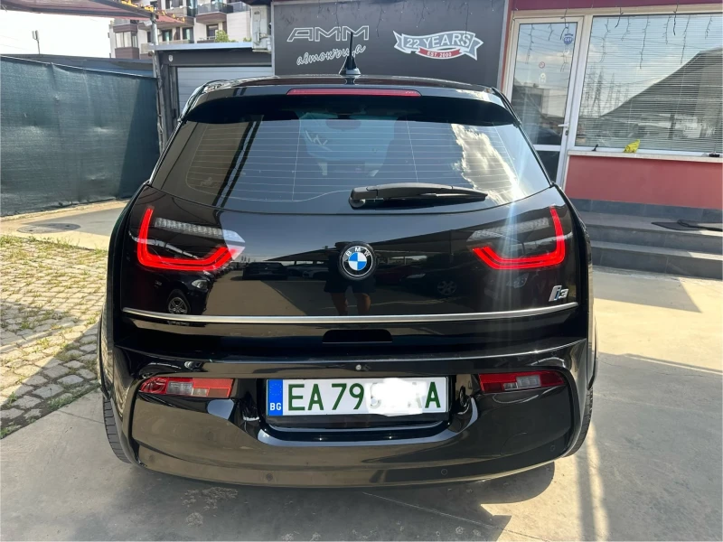 BMW i3 120Аh* ПОДГРЕВ* HARMAN KARDON* Carplay* CARBON* 20, снимка 16 - Автомобили и джипове - 47143654