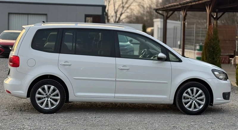 VW Touran 2.0TDi 140к.с * DSG* * Ксенон* * Навигация* , снимка 8 - Автомобили и джипове - 49469725