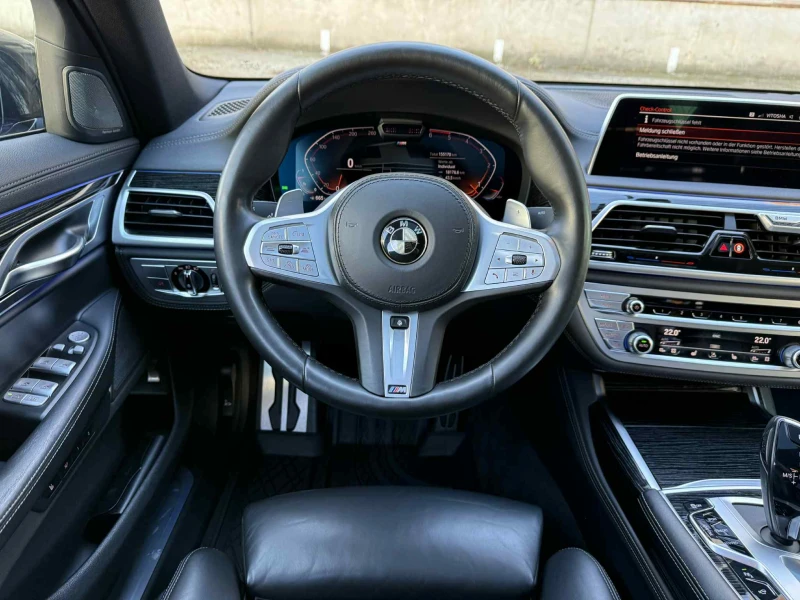 BMW 730 D xDrive + ШВЕЙЦАРИЯ+ /Individual/M-sport/Laser, снимка 9 - Автомобили и джипове - 50618461