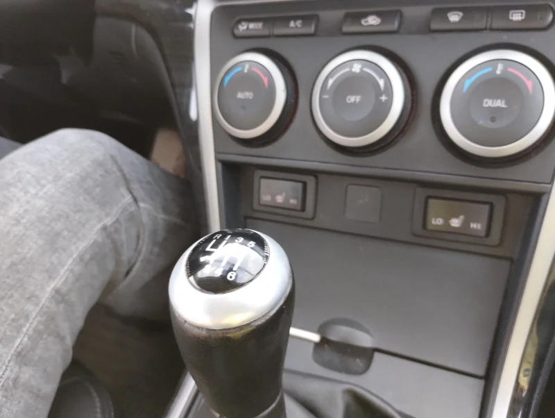 Mazda 6, снимка 12 - Автомобили и джипове - 52172080