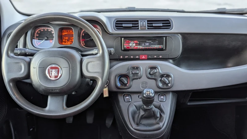 Fiat Panda 1.2i Euro6, снимка 10 - Автомобили и джипове - 52770913