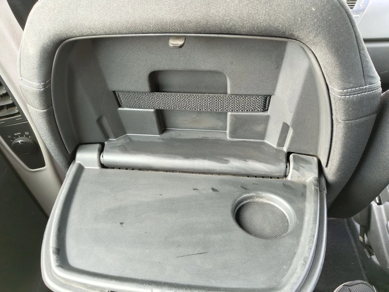 Citroen C4 Picasso, снимка 8 - Автомобили и джипове - 52975782