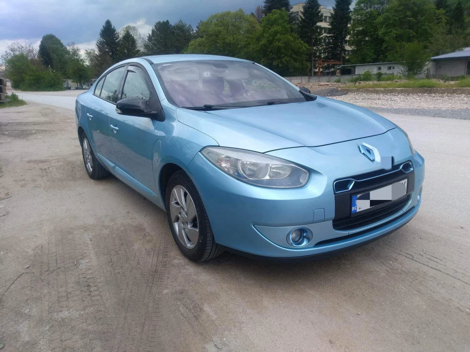 Renault Fluence ZE - изображение 6