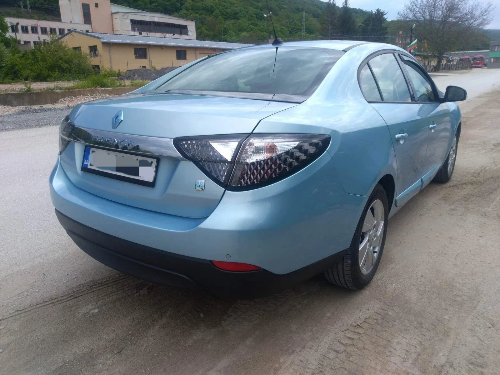 Renault Fluence ZE - изображение 4