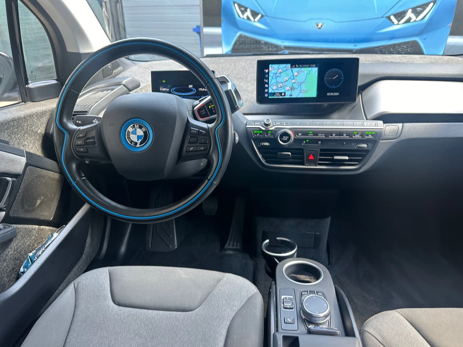 BMW i3 120Аh* ПОДГРЕВ* HARMAN KARDON* Carplay* CARBON* 20 - изображение 8