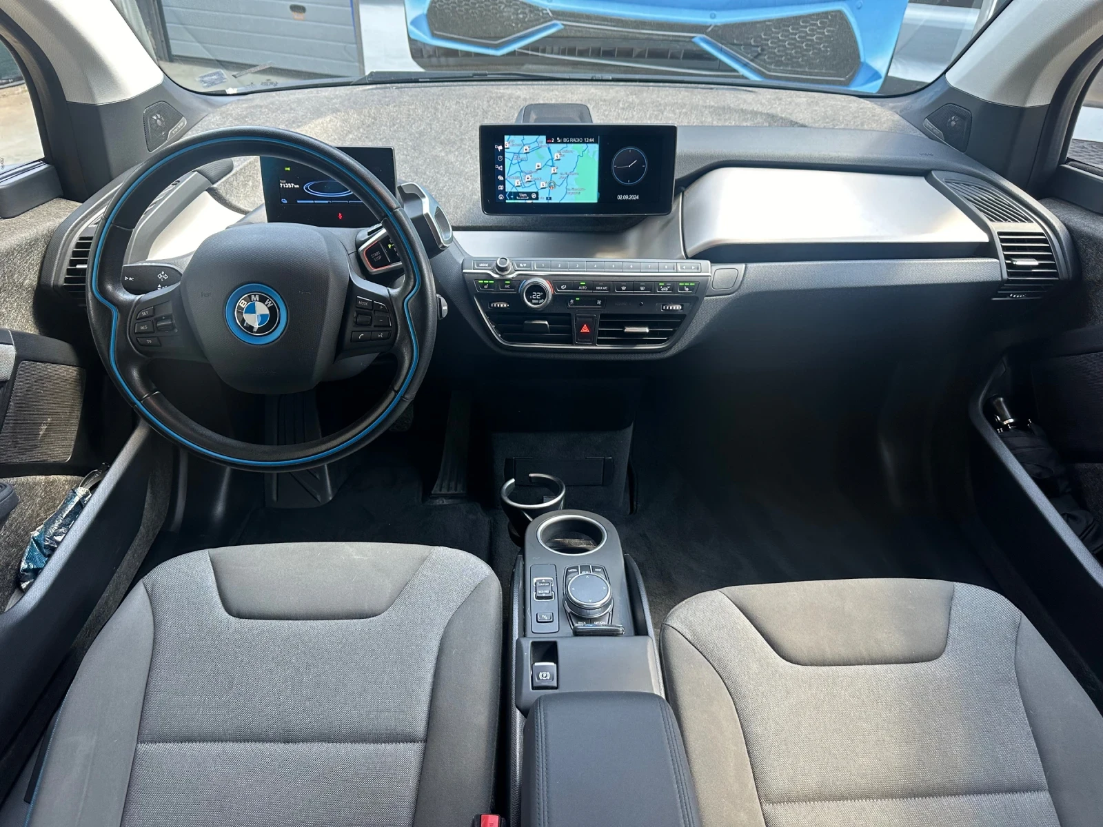 BMW i3 120Аh* ПОДГРЕВ* HARMAN KARDON* Carplay* CARBON* 20 - изображение 7